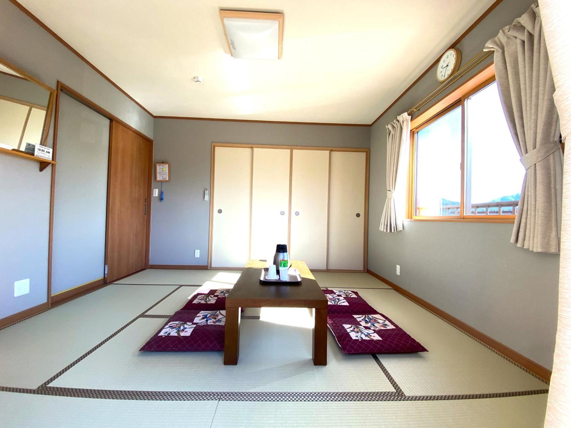 Link House Hotell Fujiyoshida Rum bild